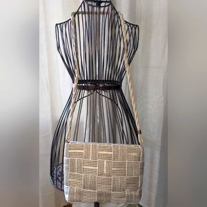 Vintage Carabella woven shoulder purse.‎ Made in Italy
